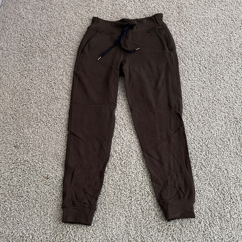 Women’s Lululemon Jogger Pants